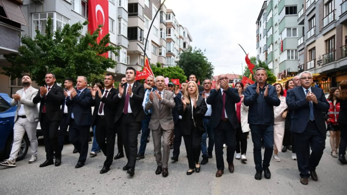 CHP’liler Keşan’da ‘demokrasi yürüyüşü’ yaptı