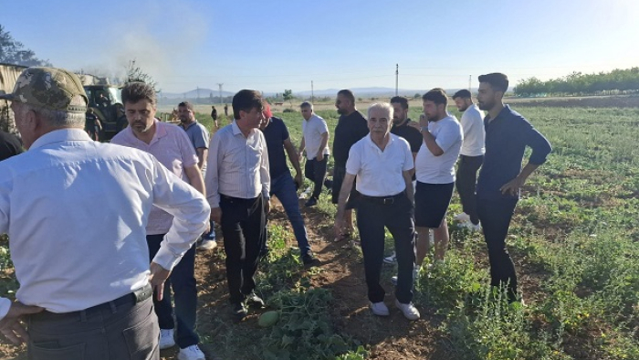 Başkan Özcan ve AK Parti heyetinden yanan depoda inceleme