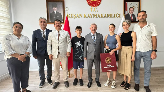 LGS Türkiye şampiyonu İnci Nural, Mercan ve Özcan’ı ziyaret etti