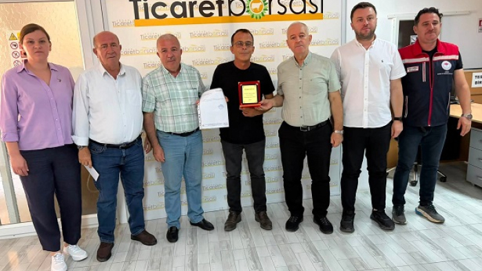 Keşan’da sezonun ilk ayçiçeği 42,50 TL’den alıcı buldu