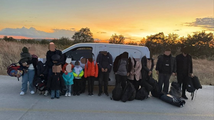 Araçta 15 kaçak göçmen yakalandı; 1 organizatöre gözaltı