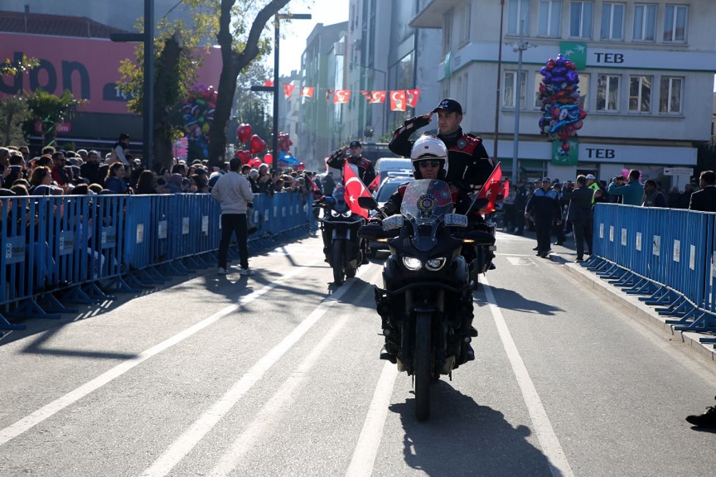 10-i673c6cde09ec0.jpg
