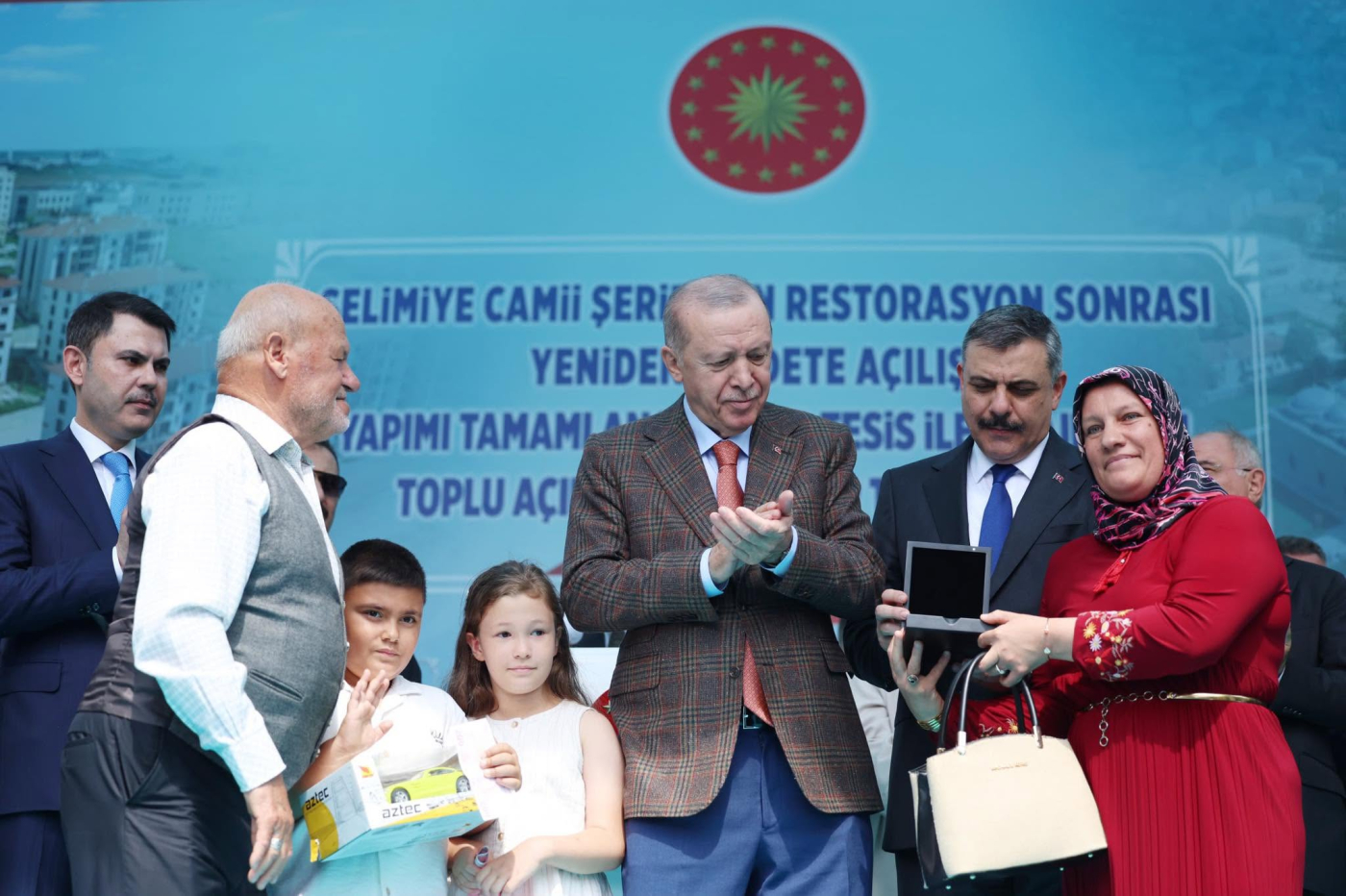 6-i6a2c511d0cfc4.jpg