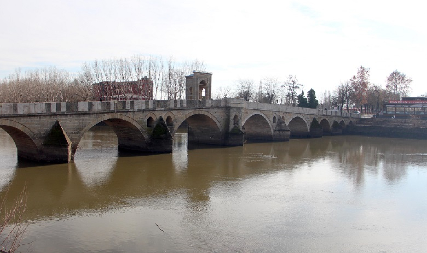 EDIRNEDE-KURUMA-NOKTASINA-GELEN-NEHIRLE_500142_148031-i6778f60237229.jpg