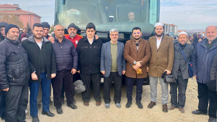 Umre yolcuları dualarla uğurlandı