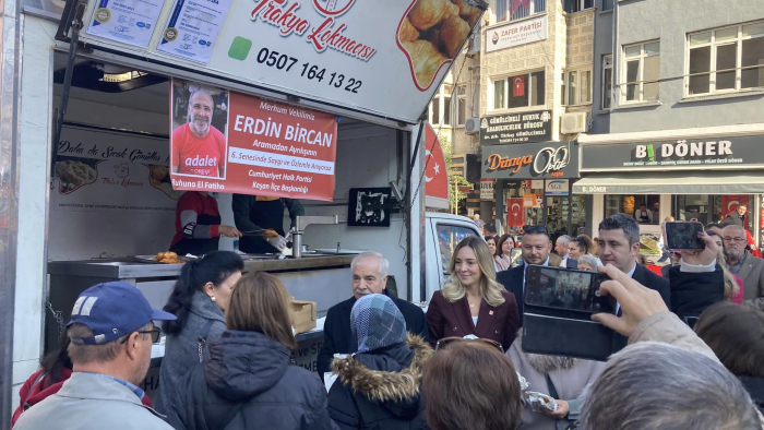 Erdin Bircan için lokma dağıtıldı