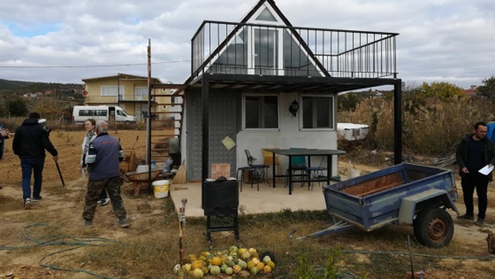Edirne’de 15 kaçak yapı yıkıldı