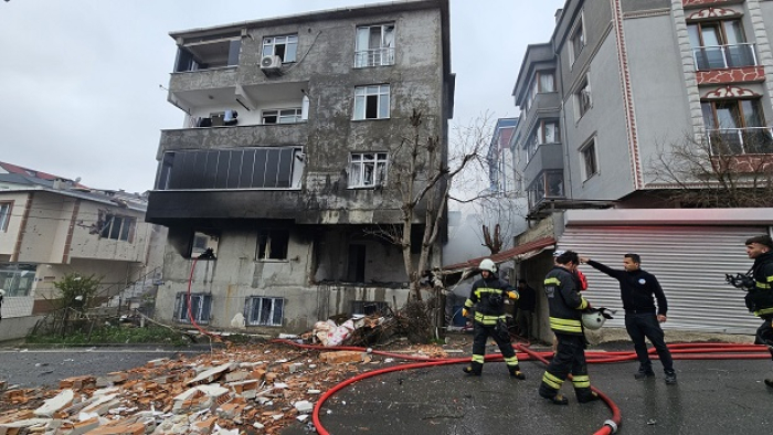 Çerkezköy’de 4 katlı binada doğal gaz patlaması: 2 yaralı