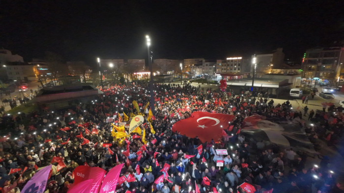 Binlerce Keşanlı ‘Adalet ve Demokrasi’ için yürüdü
