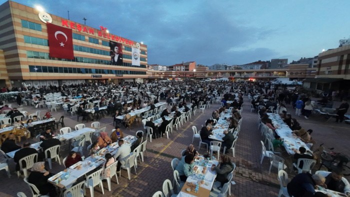 Keşan Belediyesi, iftar programı düzenledi