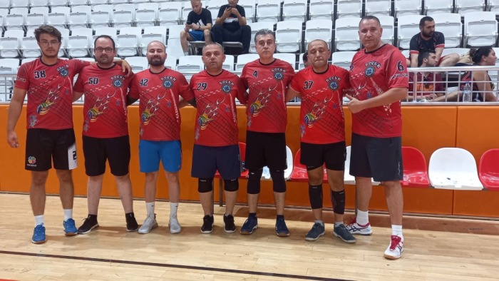 DOÇEK Voleybol Takımı yarı finale yükseldi