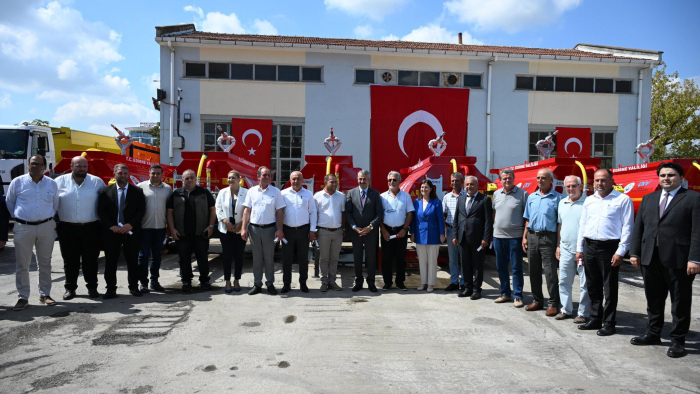 Edirne'nin köylerine yangınla mücadele için tankerli destek