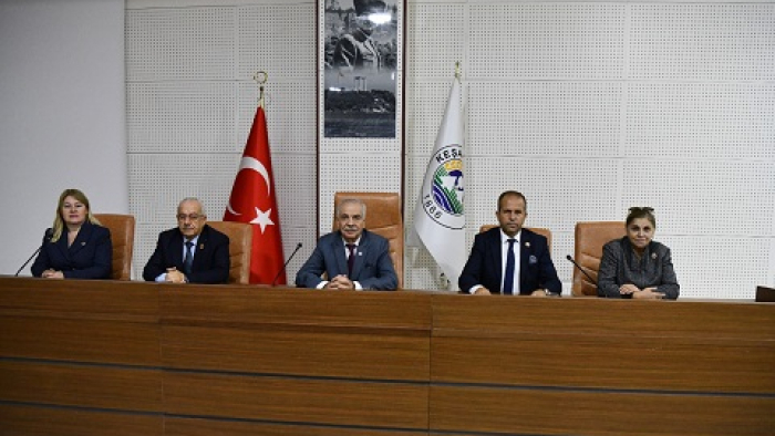 Muhtarlar Günü’nde, Özcan’dan anlamlı buluşma