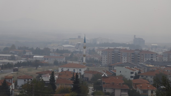 Yasak olmasına rağmen yakılan anızlar, Keşan’ı duman altında bıraktı