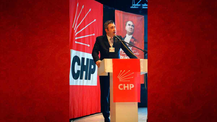 CHP’li Çakır’dan, AK Parti’li Pekdemir’e sert tepki: Sen de AKP gibi eğitimde sınıfta kaldın, otur sıfır!