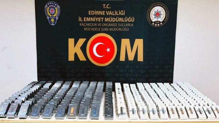 İpsala’da otomobilde 500 elektronik sigara ele geçirildi