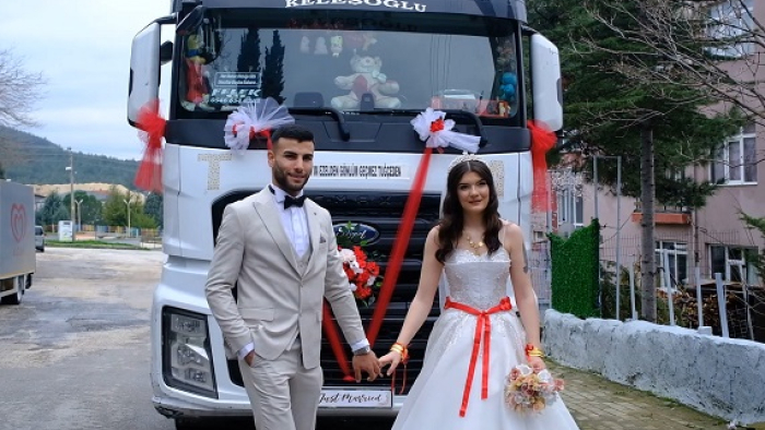 Keşan’da TIR, gelin arabası oldu