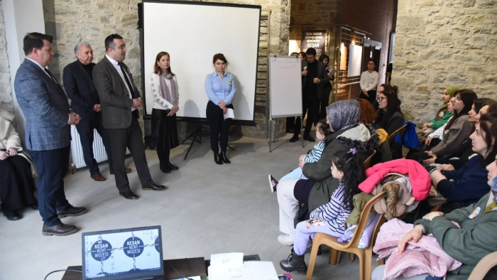 Keşan Kent Müzesi’nde uzmanlar, çocuklar ve aileleri ile buluştu