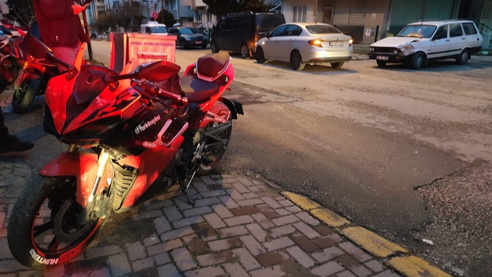 Otomobille çarpışan motosikletin ehliyetsiz sürücüsüne 40 bin TL ceza