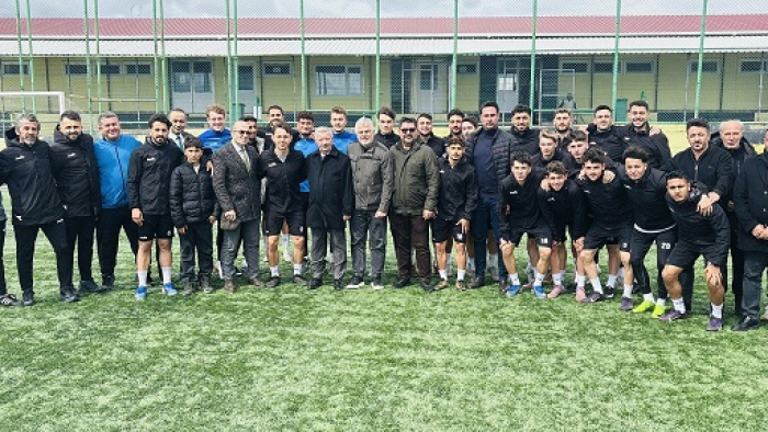 Kaymakam Mercan’dan Keşanspor’a tatlı sürpriz