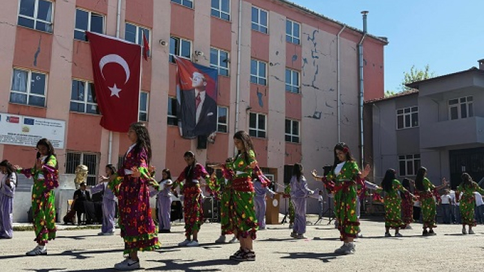 Atatürk Ortaokulu’nda ‘Bahar şenliği’ etkinliği