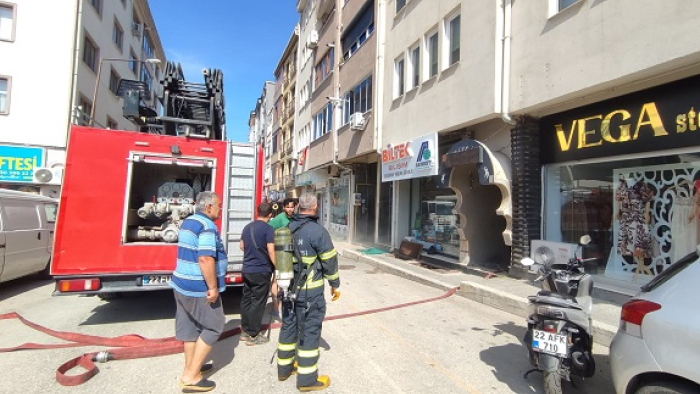 Keşan’da bodrum katta çıkan yangın paniğe neden oldu