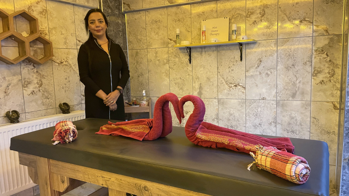 51 yıllık hamamı tadile edip, hemcinslerine özel hamam yaptı