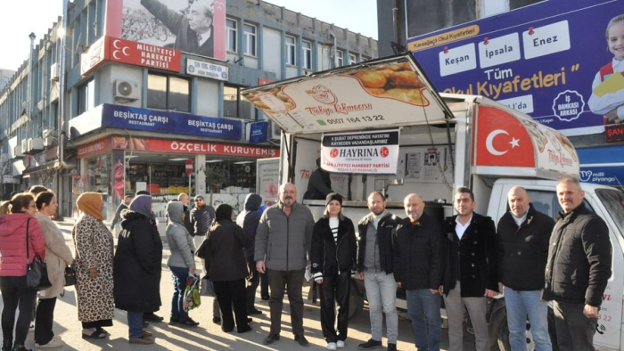 MHP Keşan, depremde hayatını kaybedenler için lokma dağıttı