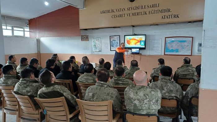 Keşan’da askeri personele ‘afet farkındalık eğitimi’ verildi