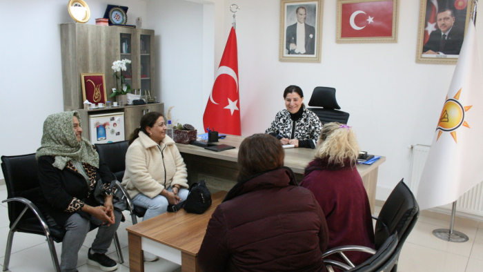 AK Parti'li Aksal, vatandaşlarla buluşarak sorunlarını dinledi