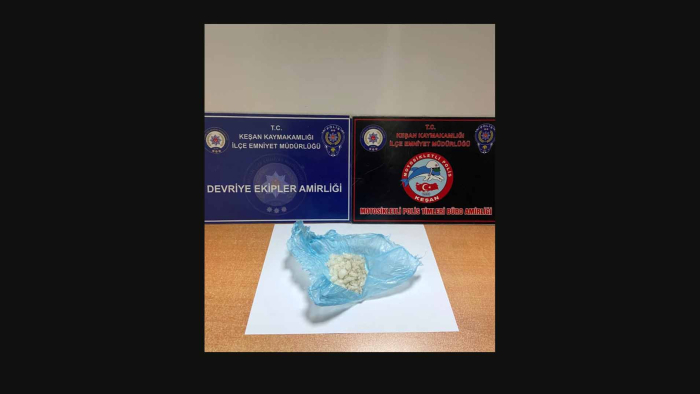 Keşan’da üzerinde 21 gram uyuşturucuyla yakalanan şüpheliye gözaltı