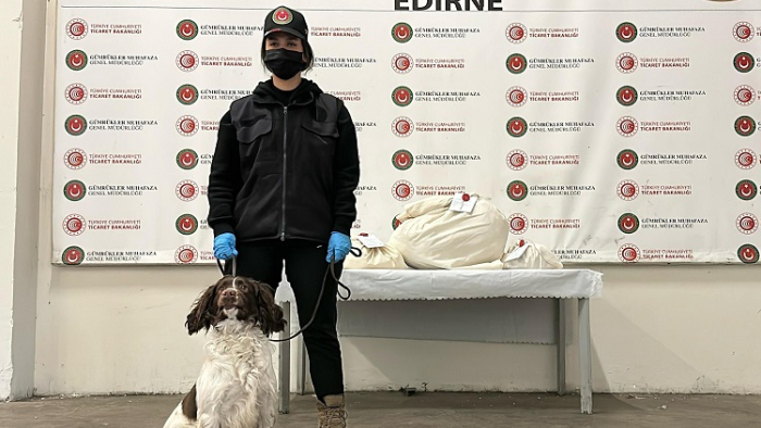 Kapıkule’de otomobilde 4 kilo uyuşturucu ele geçirildi