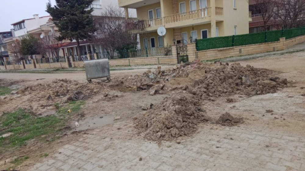 Enez Sahili perişan halde