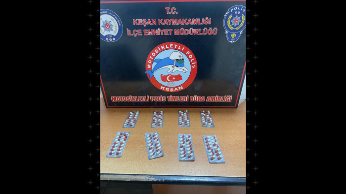 Keşan’da 112 sentetik uyuşturucu hap ele geçirildi